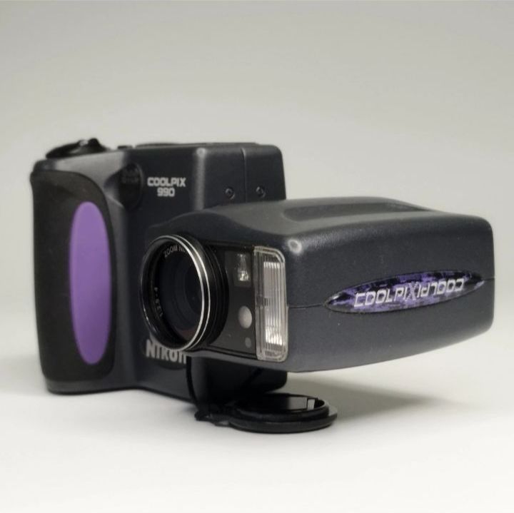 Nikon レトロデジカメ COOLPIX 990 動作品 Nikon COOLPIX 990 オールド