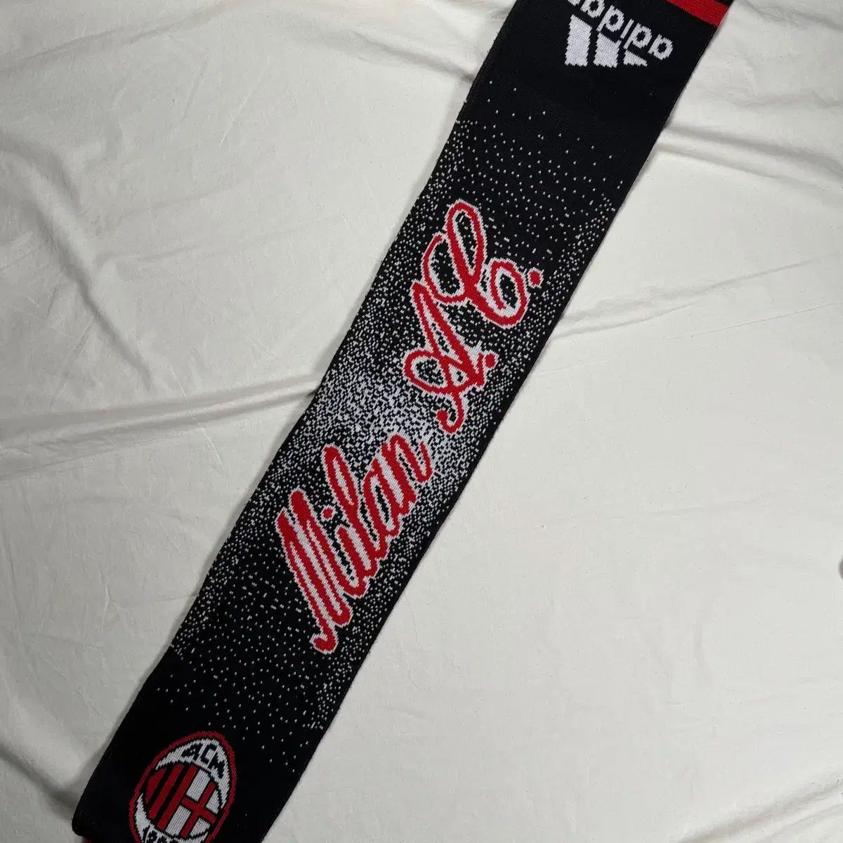 アディダス ACミラン サッカー マフラー ストール - メルカリ アディダス ACミラン サッカー マフラー ストール - メルカリ