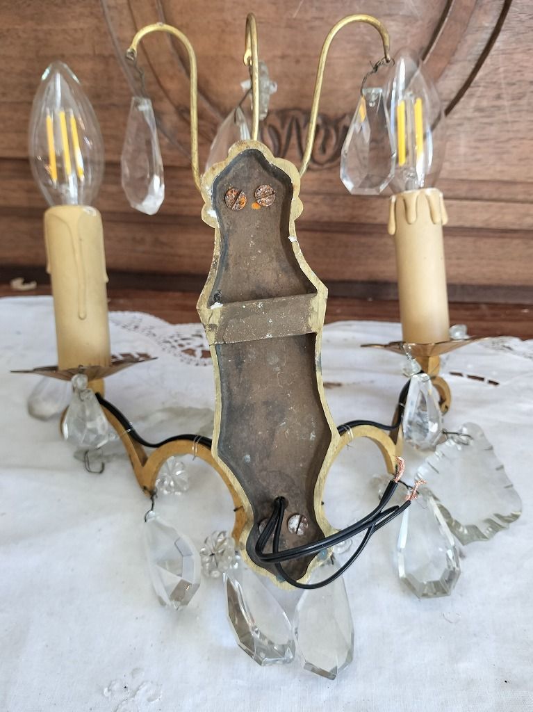 フランス アンティーク 壁かけ ランプ ガラスドロップ付き 2灯