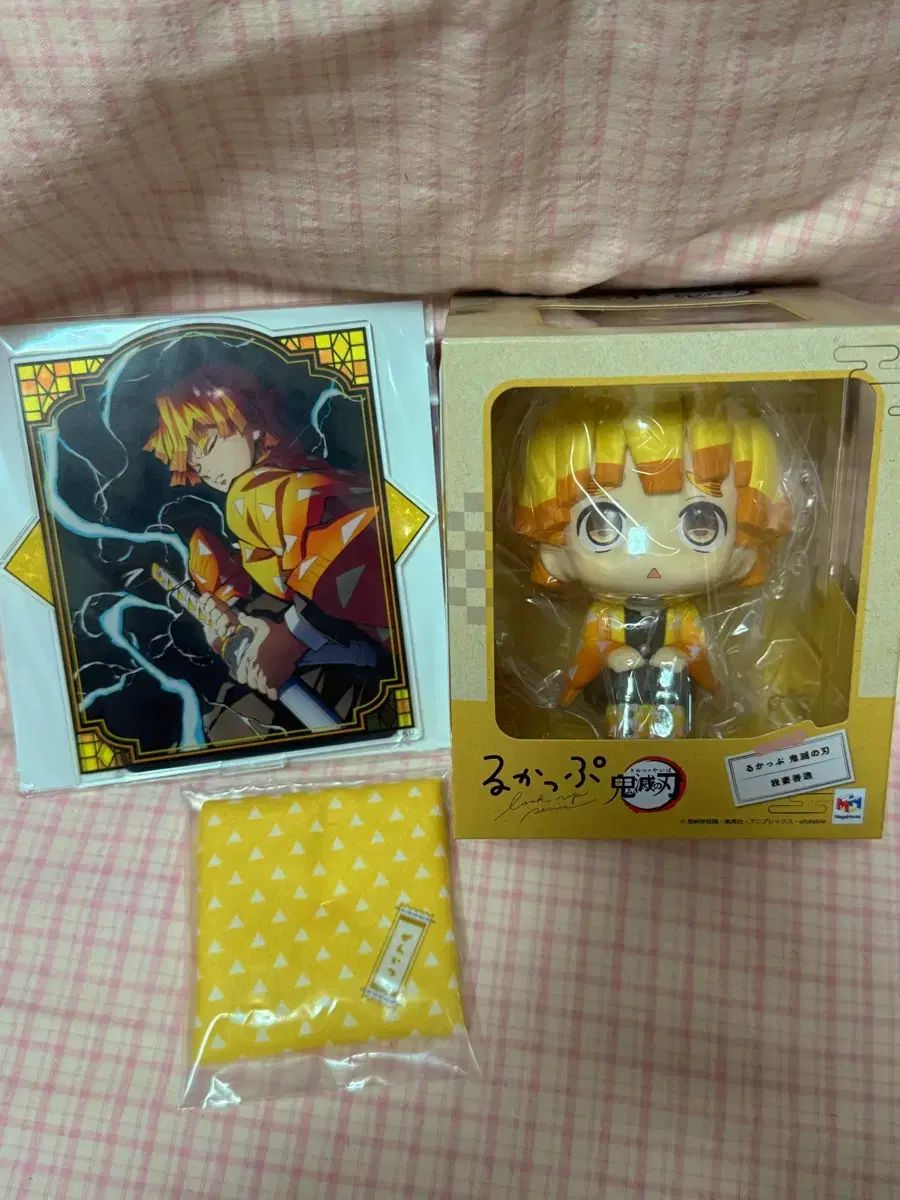 鬼滅の刃 我妻 善逸 Look UP クッション 特典 全集中のアクリル