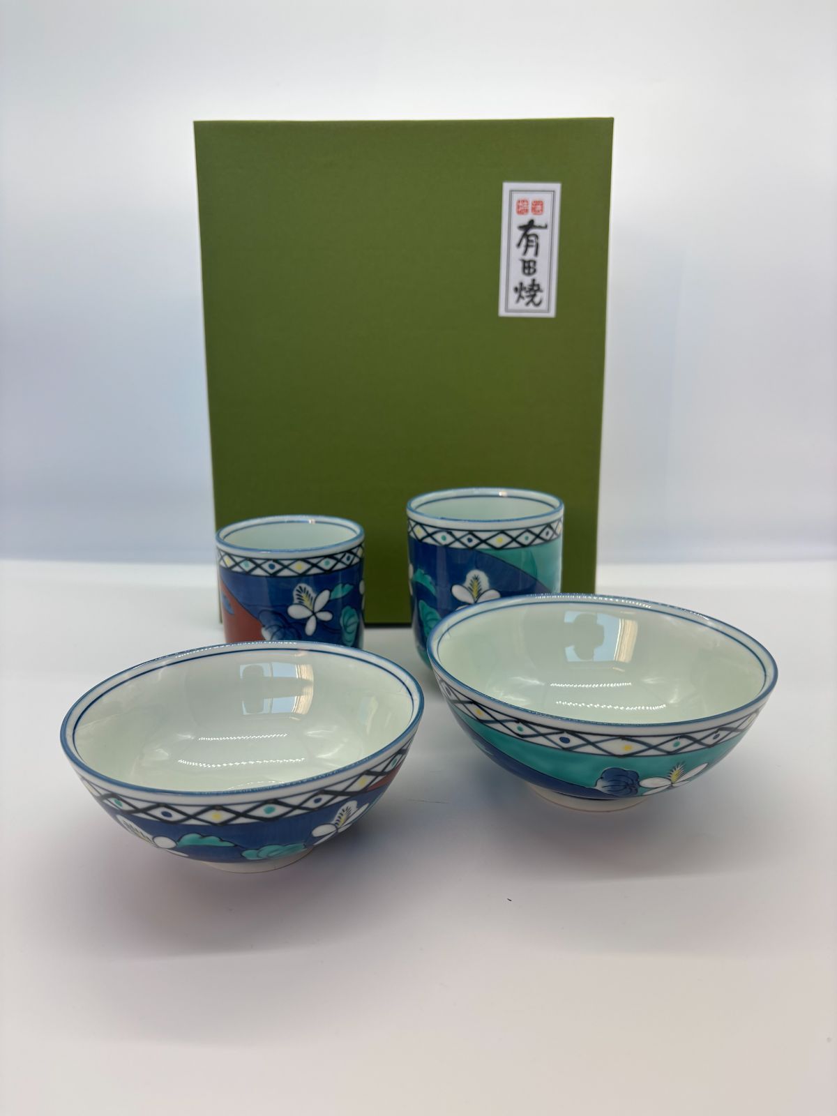 睦揃 飯碗 湯呑4客セット 有田焼 錦草枕 陶器 プレゼント ギフト 即配達