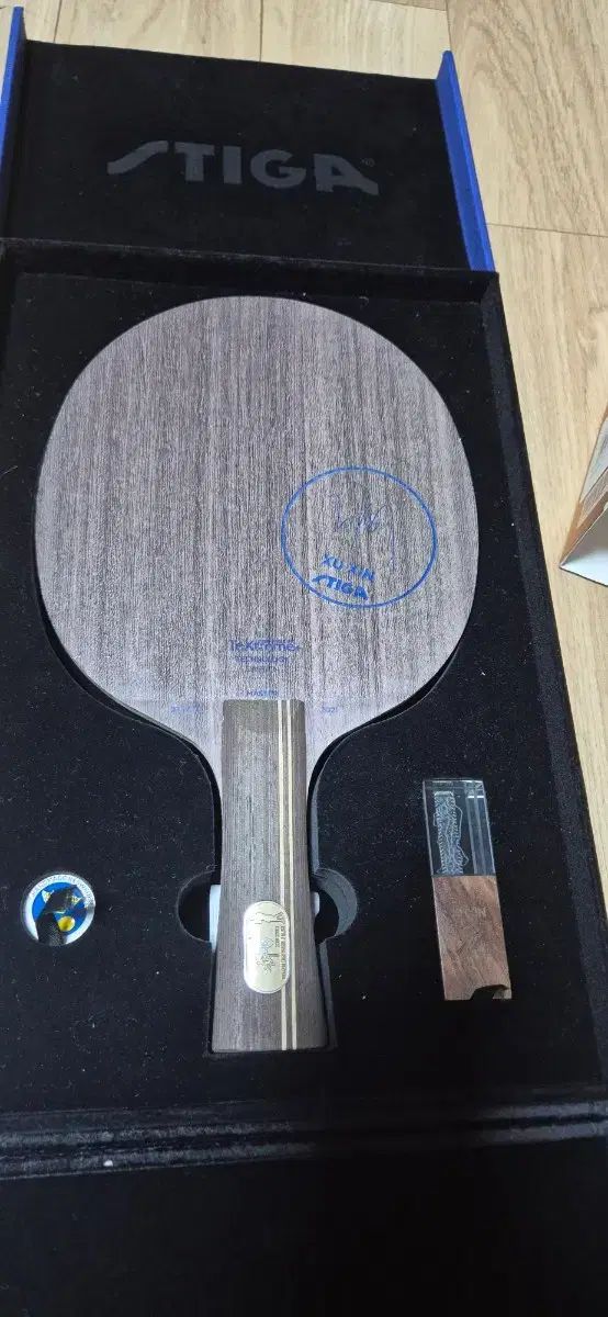 スティガ ダイナスティ カーボン エディション GOLD レンズ モデル 90 g その他 卓球 スポーツ