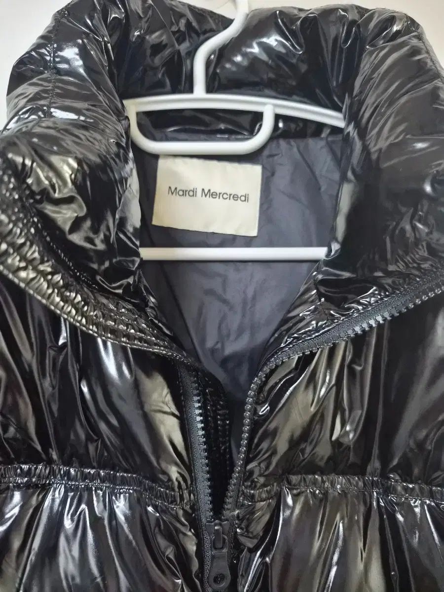 【新品】Mardi Mercredi CROPPED ダウンジャケット 黒 CROPPED DOWN JACKET COLOR BLOCK（ダウンジャケット/コート）｜Mardi