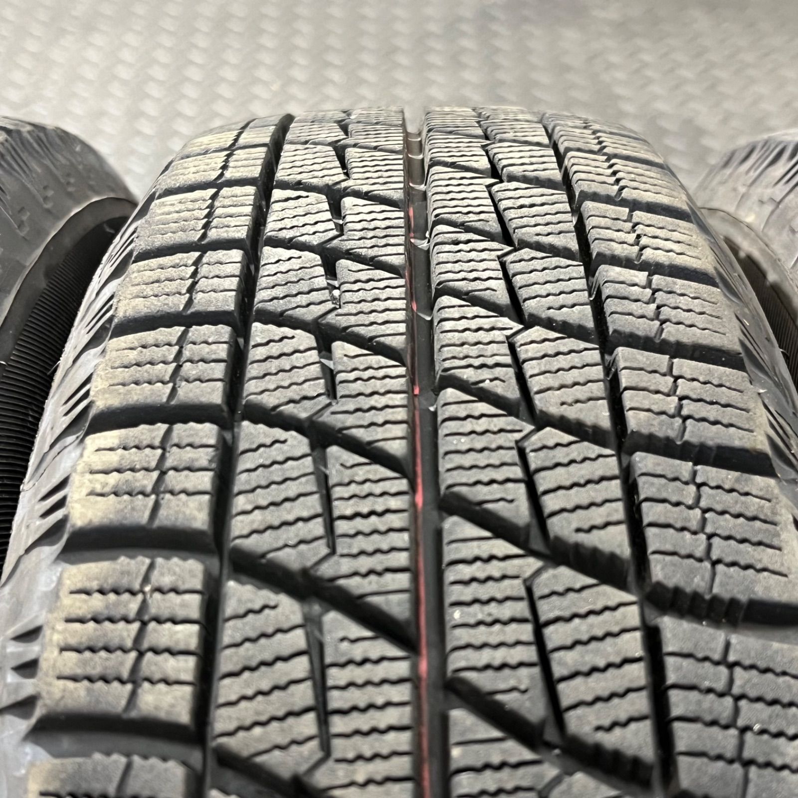 スタッドレスタイヤ