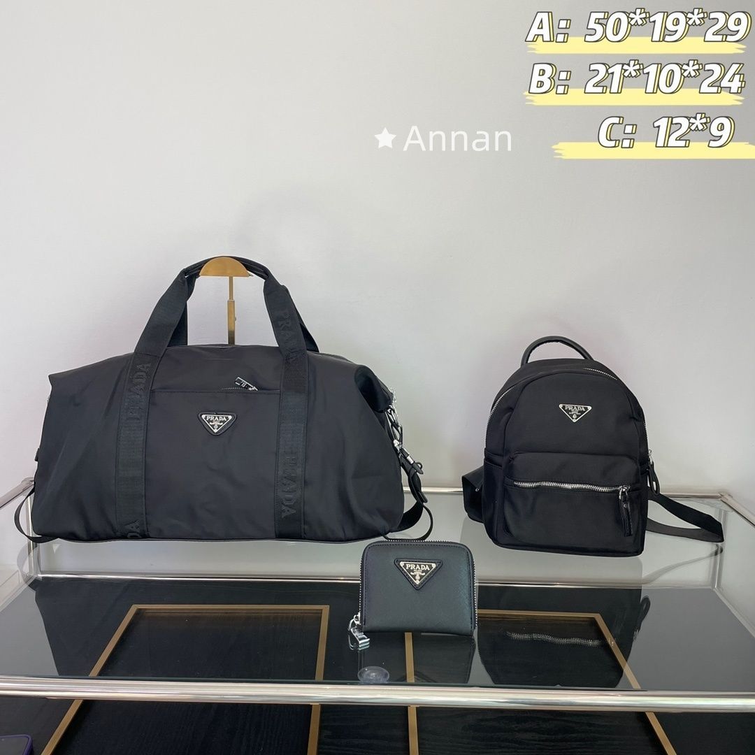 PRADA ブラック リュック・財布・トートバッグ セット 新品に近い 新型 送料込☆ PRADA プラダ 旅行用バッグ リュック 財布 3