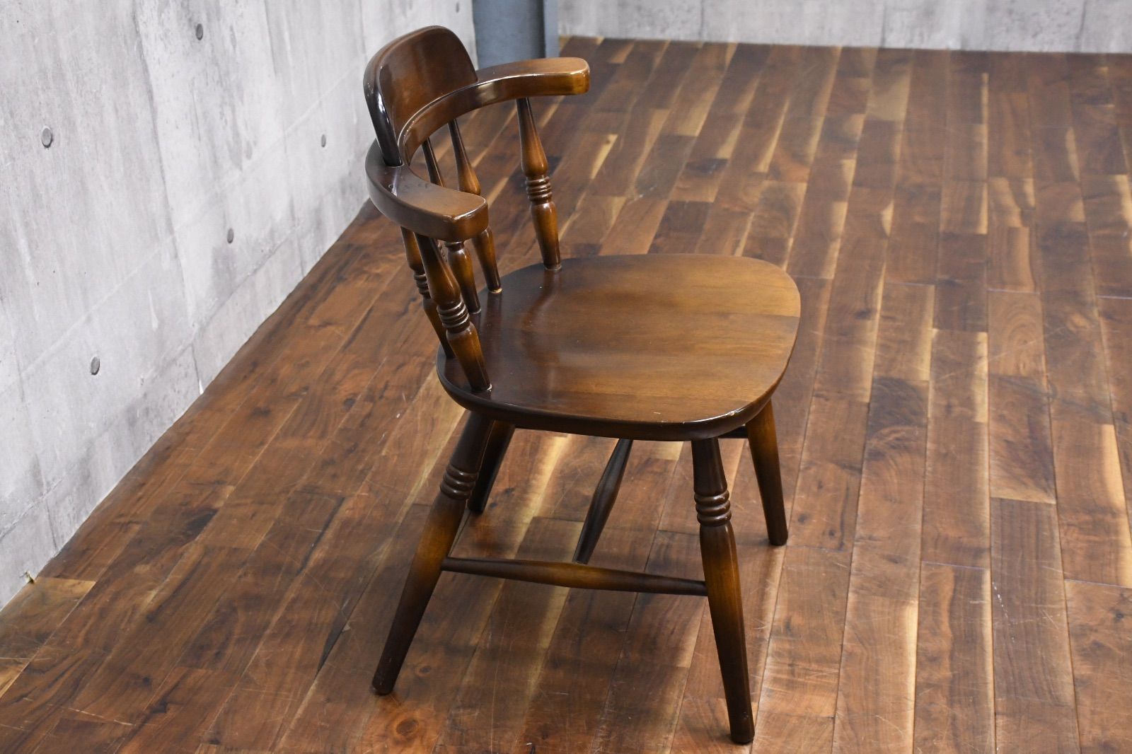 EKC100 飛騨産業 HIDA キツツキ 穂高シリーズ C81 ウィンザーチェア