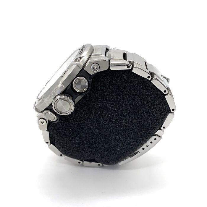 CASIO カシオ G SHOCK STEEL デジアナタフソーラー 腕時計 シルバー ブラック GST B 200 2021年