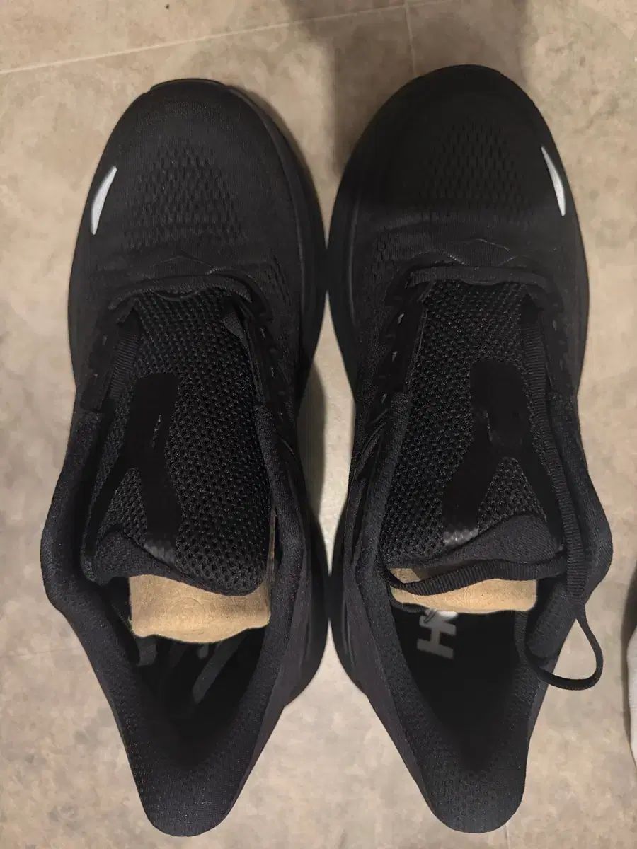 ホカ オネオネ ボンダイ9 wide 265