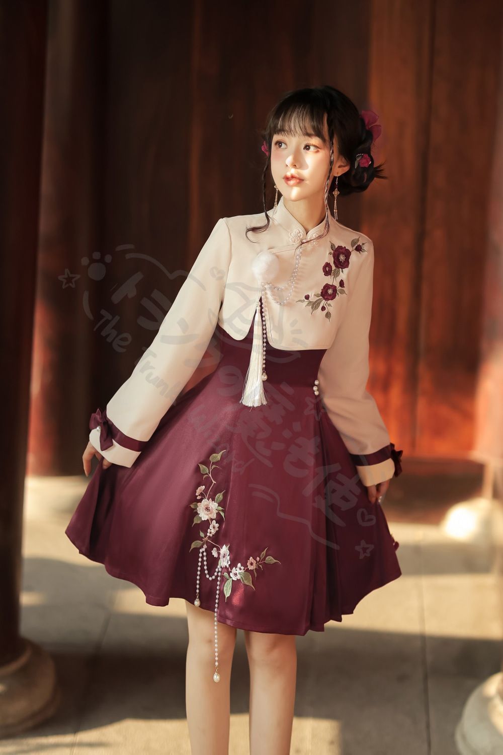 新年 用コスプレ衣装 山茶の約チャイナ風ロリータワンピー上衣＋ワンピーセットアッ春秋優雅デザイ高品漢元中国風刺花柄＆タッセル付長おしゃれドレ撮影コスプイベント衣プレゼントにも最適
