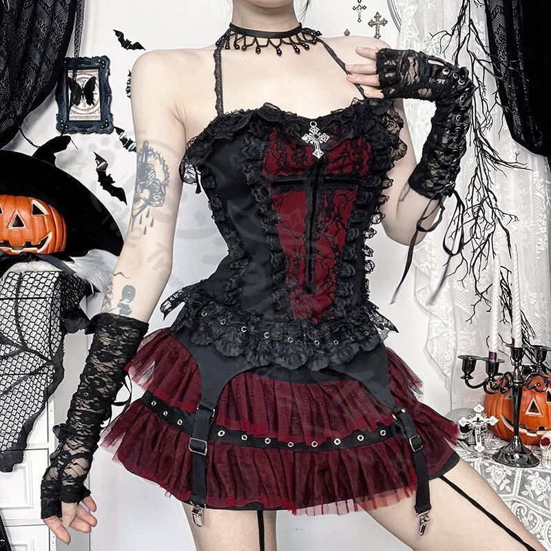 新年 用コスプレ衣装 暗黒ゴシッ 衣公爵夫人ホルターネックトップス レース重ねティアードスカー2点セップリンセスゴスロリ独特なデザイ高品 コスチュー撮影仮装プレゼントにも最ゴシックデザイロリー刺繍