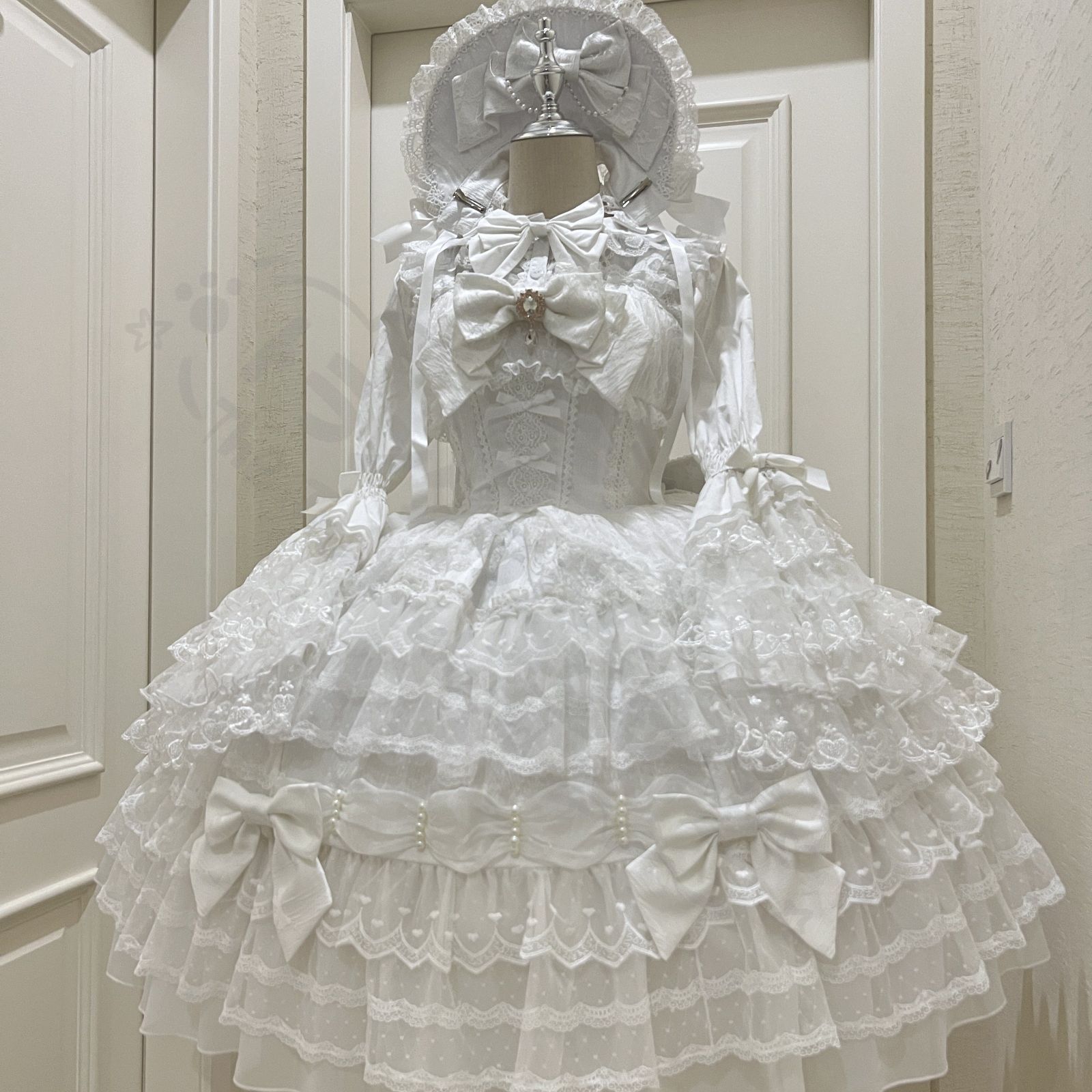 新年 用コスプレ衣装 冬ロリータドレJSK吊りスカー多層レース＆リボン装ドール甘ロ豪華デザイ撮影会推し活イベントプレゼントにも最適