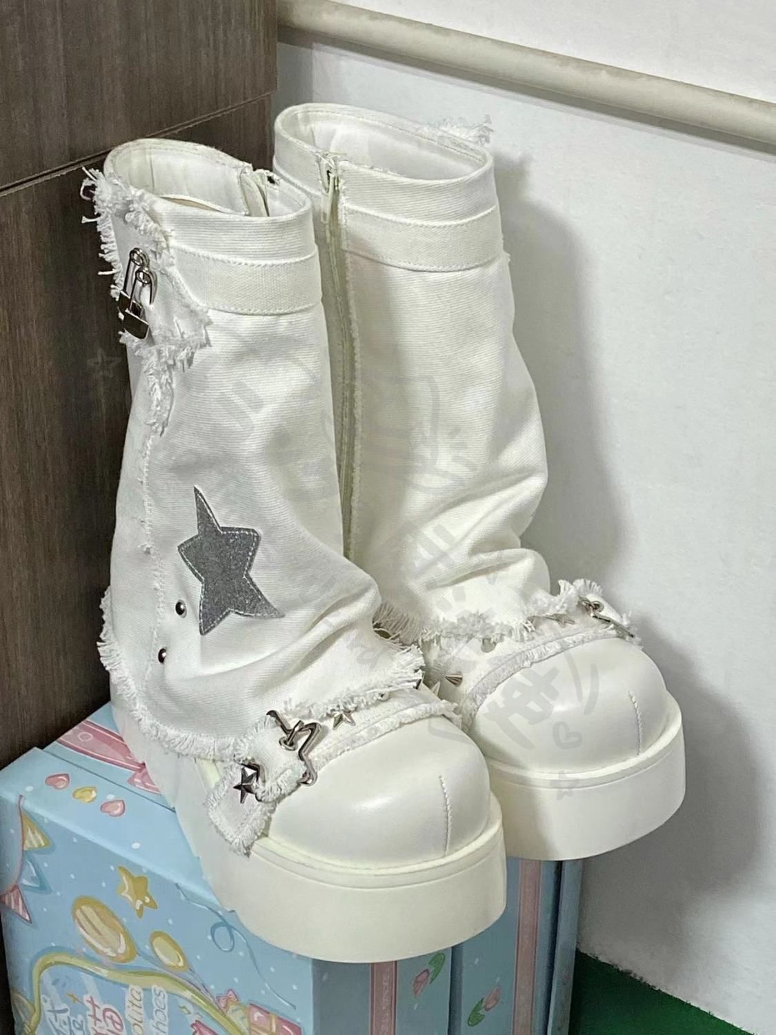 新年 用コスプレ衣装 即星厚底星形装安全ピデザイ帆一体成ロリータゴシックY 2 K原宿可愛ブラック＆ホワイ厚底身長アッ秋新個性派レディーおしゃ人歩きやす韓国通普段使いにも最適