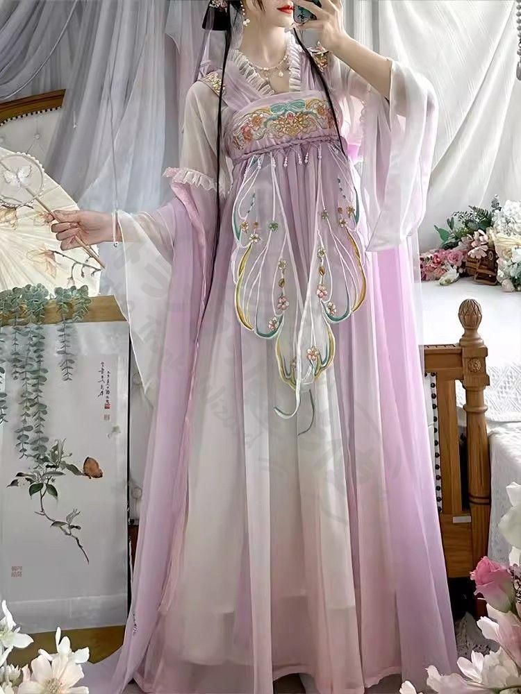 新年 用コスプレ衣装 豪華刺漢かんふ古風衣レトロ中華ロリーコスプワンピー唐仙女中華 美しい刺繍