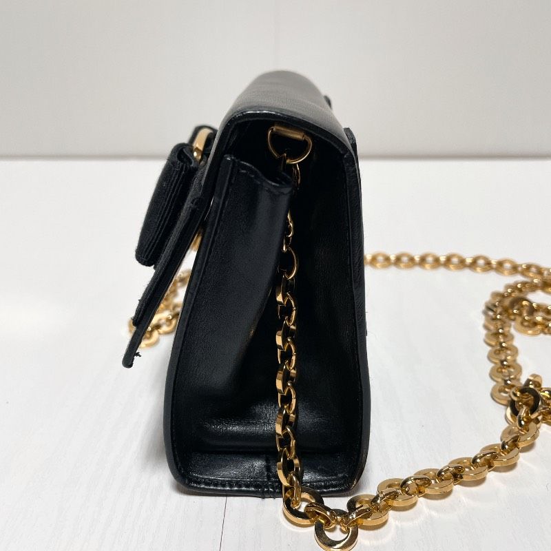 Salvatore Ferragamo サルヴァトーレ フェラガモ ヴァラリボン ミニ