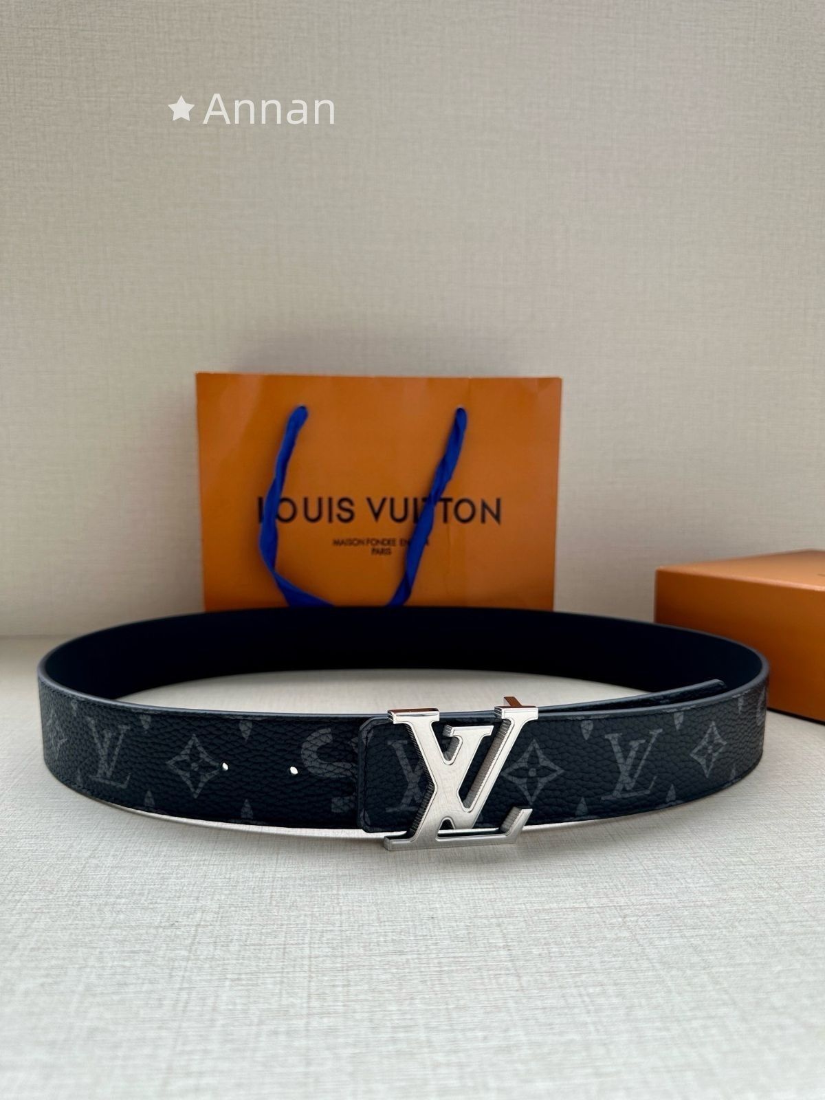 VUITTON ベルト
