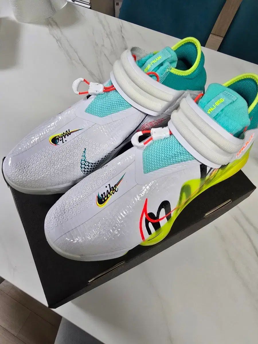 ナイキトラウト野球シューズ エアズーム