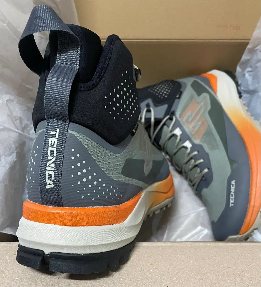 テクニカ スパーク ミッド ゴアテックス ビブラム トレッキング 登山靴