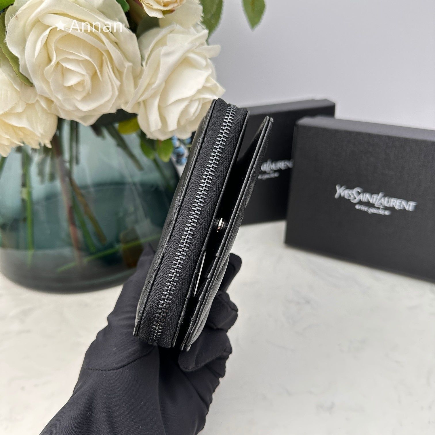 未使用品】最終値下げ YSL Yves saint Laurentイヴ イヴサンローラン