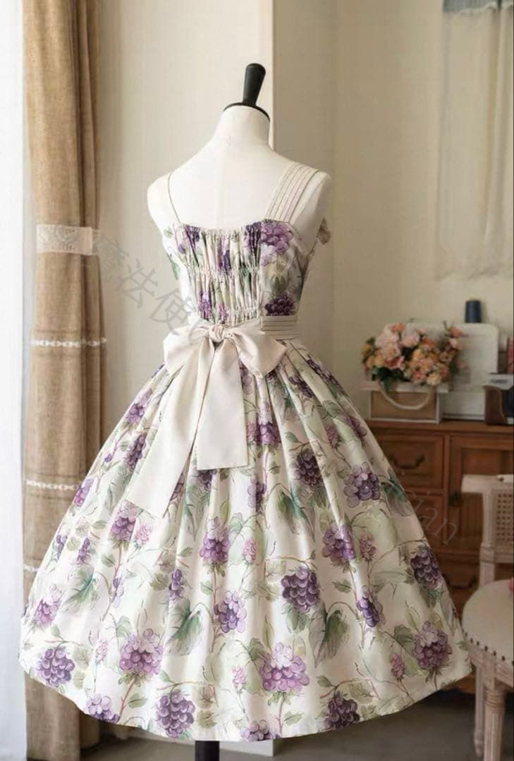 新年 用コスプレ衣装 ロリータ風シンプルジャンパースカート デートや女子会 お出かけに