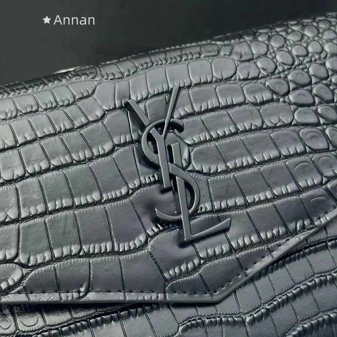 極美品 入手困難 YSL Yves saint Laurentイヴ イヴサンローラン 長財布