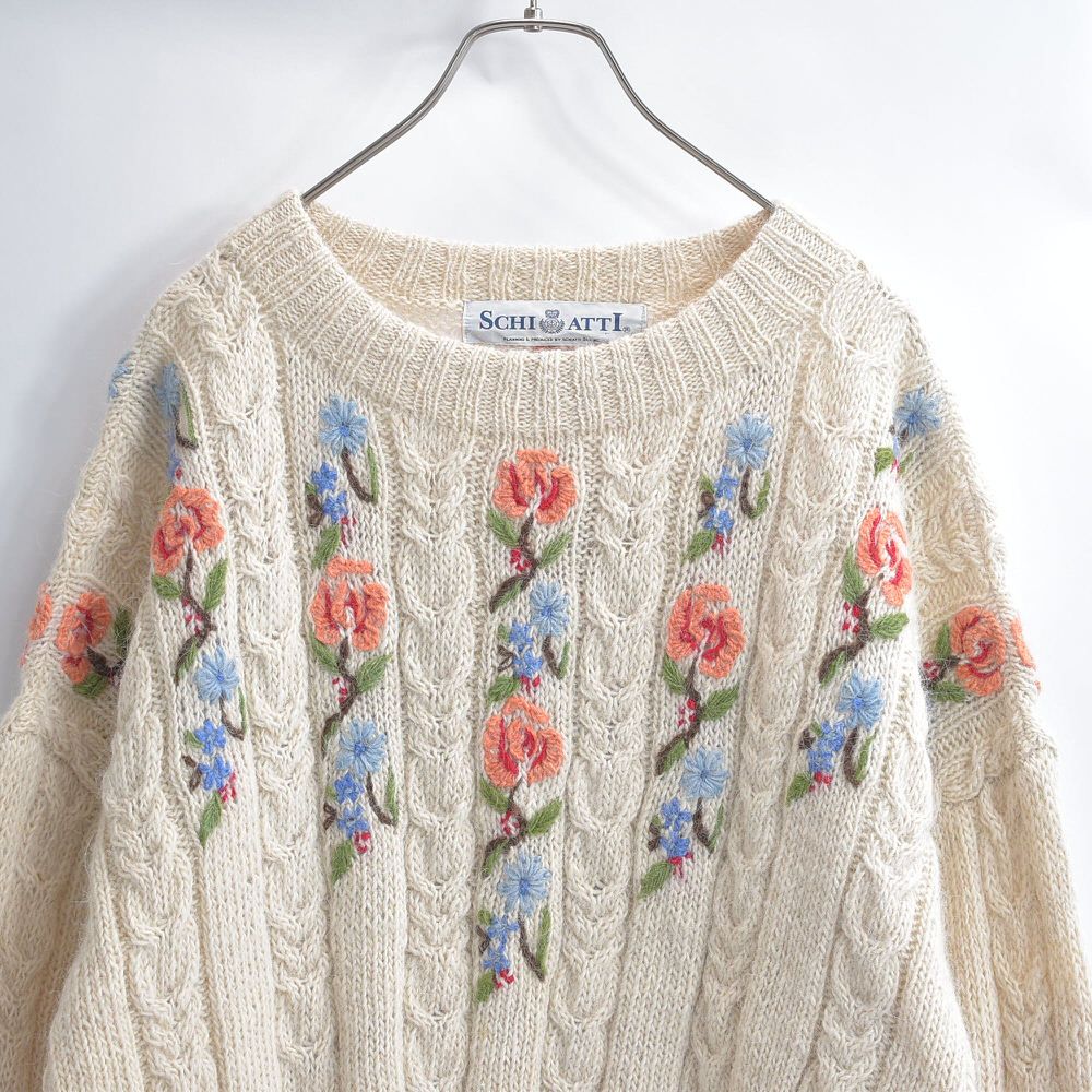80〜90s Schiatti スキアッティ フラワー刺繍デザイン ケーブル編み 80〜90s Schiatti スキアッティ フラワー刺繍デザイン ケーブル編み