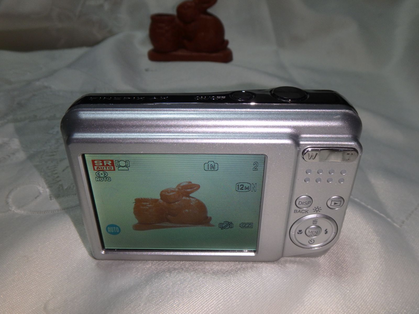 動作品 FUJIFILM AX200 FinePix デジタルカメラ 乾電池駆動 - メルカリ