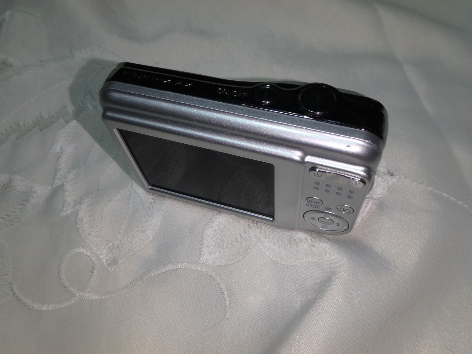 動作品 FUJIFILM AX200 FinePix デジタルカメラ 乾電池駆動 - メルカリ