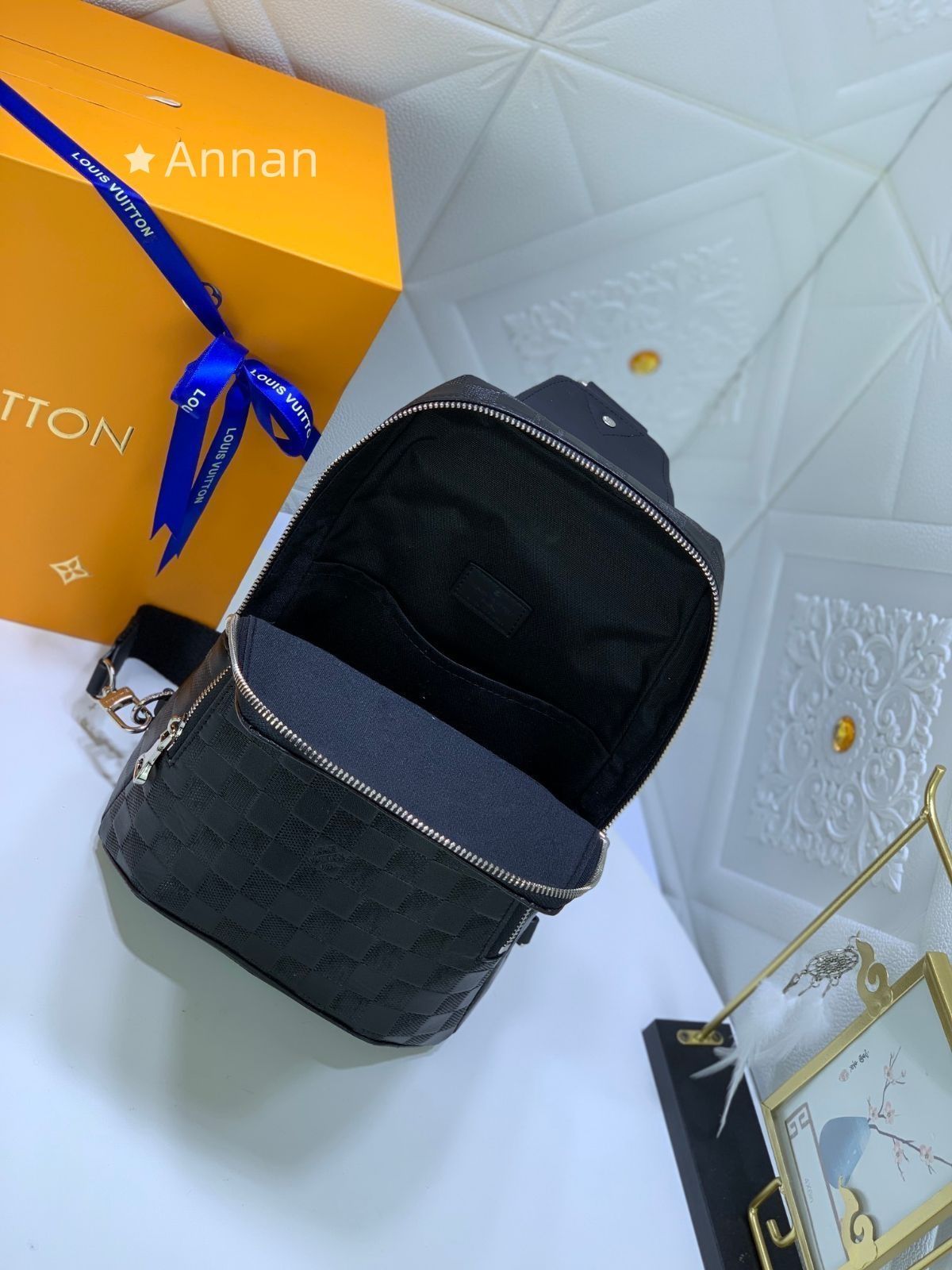 大人気 美品 LOUIS VUITTON ルイヴィトン メンズ ボディーバッグ 人気