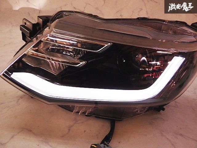 ☆点灯OK/破損無し 美品☆ スズキ 純正 MA37S ソリオ LED ヘッドライト