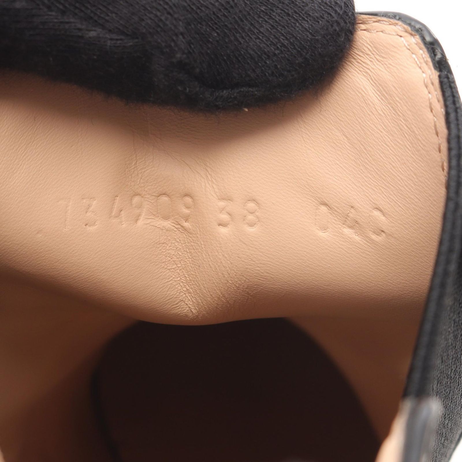 ミッドヒールブーツ