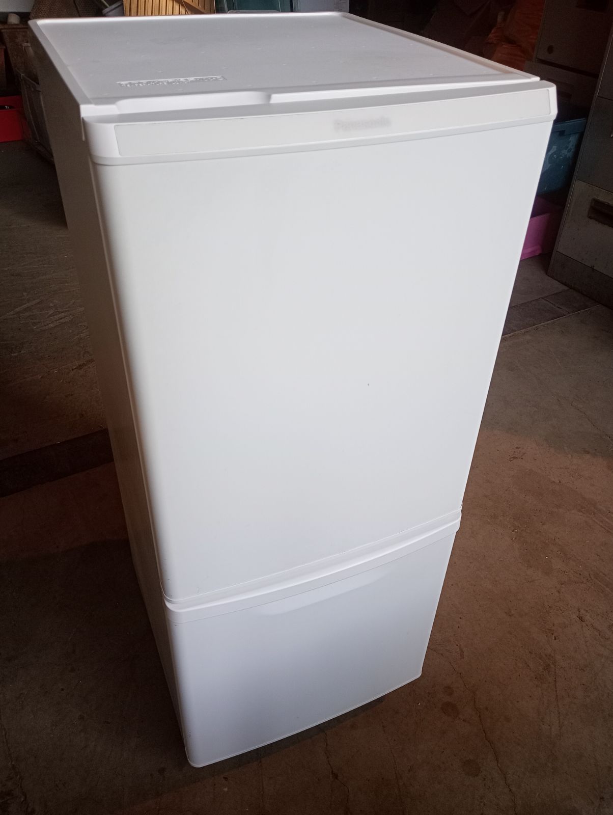 パナソニック 冷凍冷蔵車 130 L NR B 14 FW 製