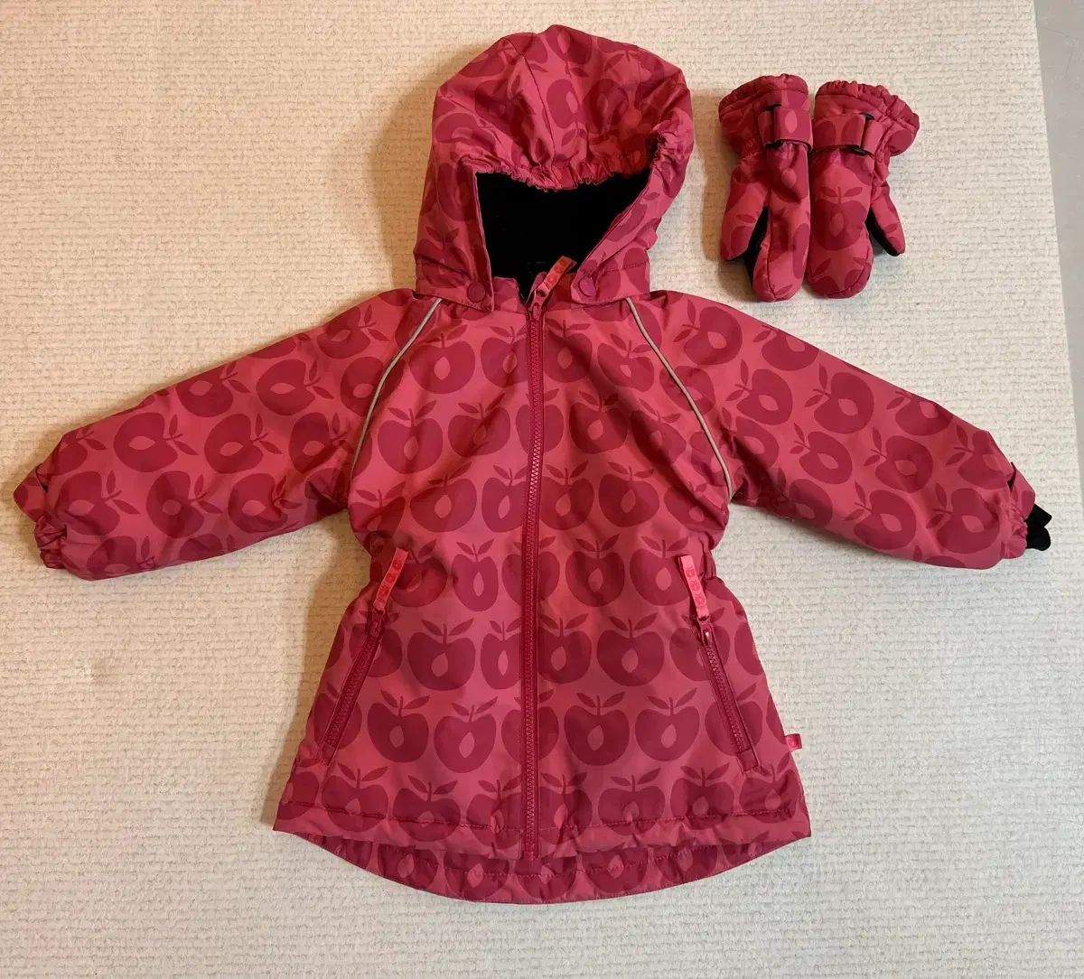 スマポーク ウィンター ジャケット りんご パータン ピンク