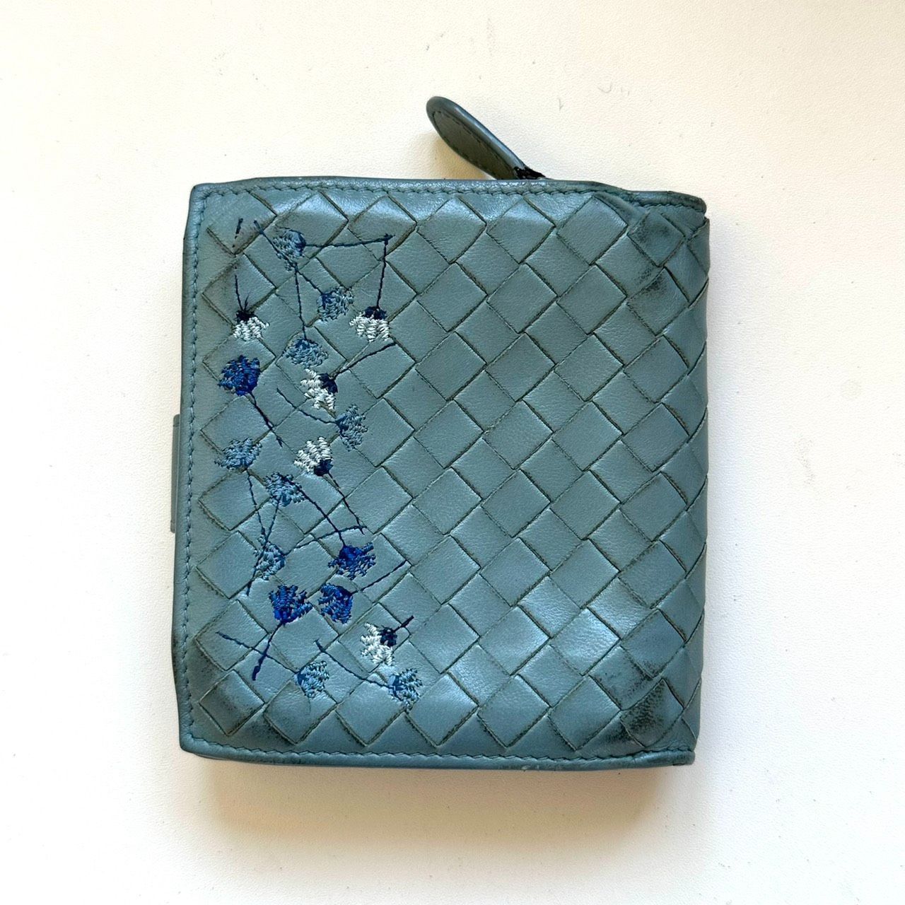 ボッテガヴェネタ BOTTEGA VENETA 二つ折り財布 イントレチャート 水色