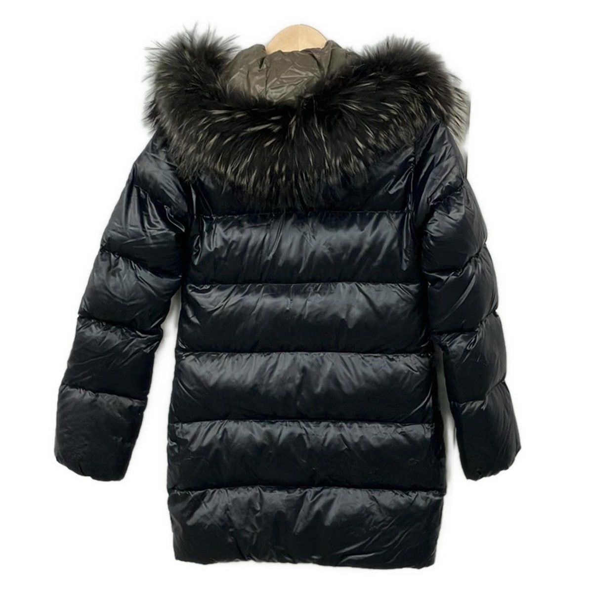 デュベティカ 長袖 ダウンコート 38 黒 DUVETICA レディース DUVETICA(デュベティカ) ダウンコート サイズ38 S レディース DUVETICA ダウンジャケット サイズ38 黒