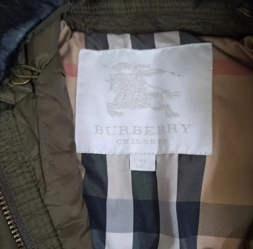 バーバリー キッズ ダウンジャケット ロング丈 アウター