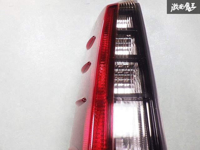 破損無し！ 即発送！】トヨタ 純正 ZRR80W ZRR85W 80 ノア