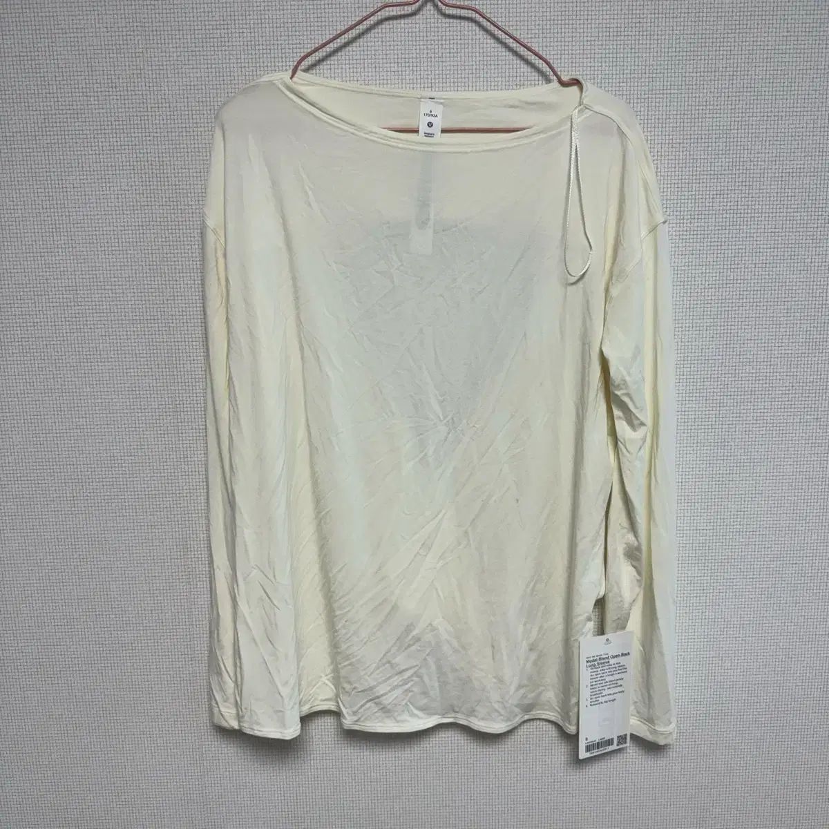 94 ルルレモン モダール ブレンド オープンバック 長袖 Tシャツ