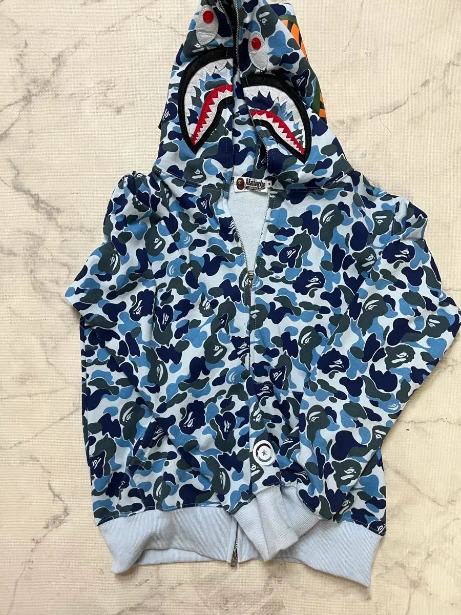 A BATHING APE シャークフーデッドジップアップ カモフラ - メルカリ