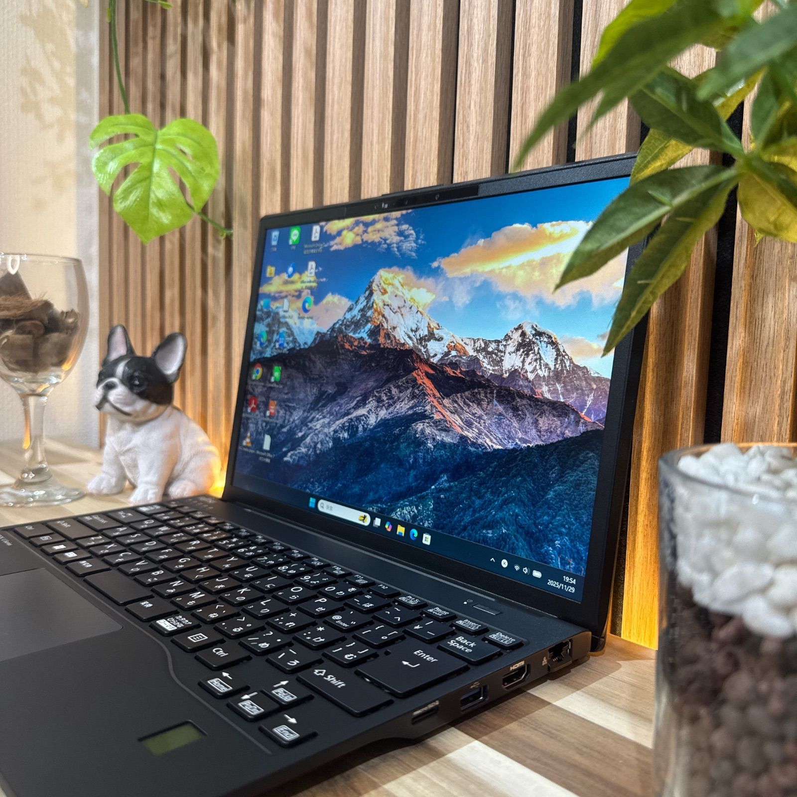 美品】富士通LIFEBOOK U9313/N 第13世代 SSD256GB - メルカリ