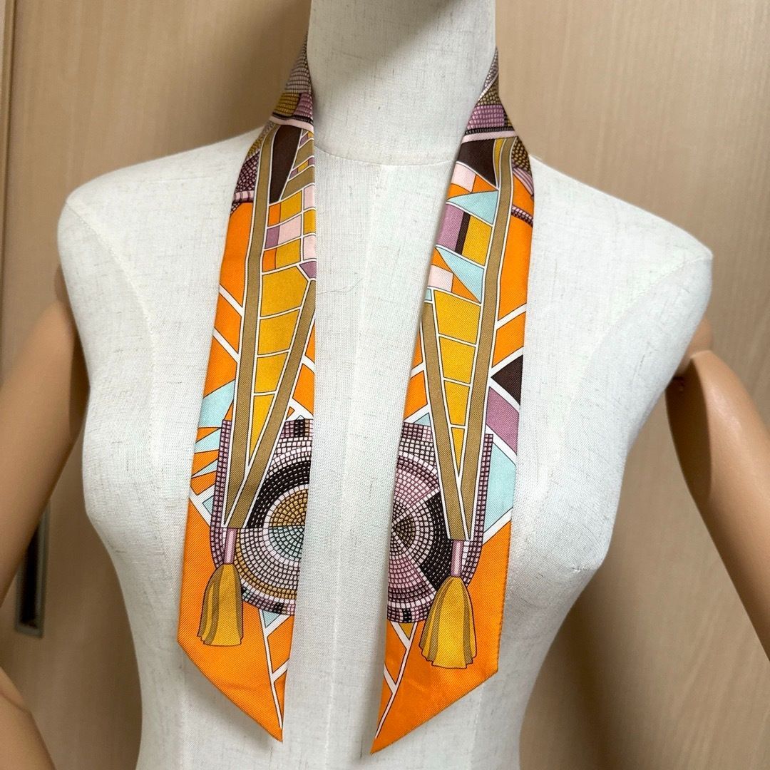 HERMES エルメス （大平原のインディアンアート）ツイリー リボン