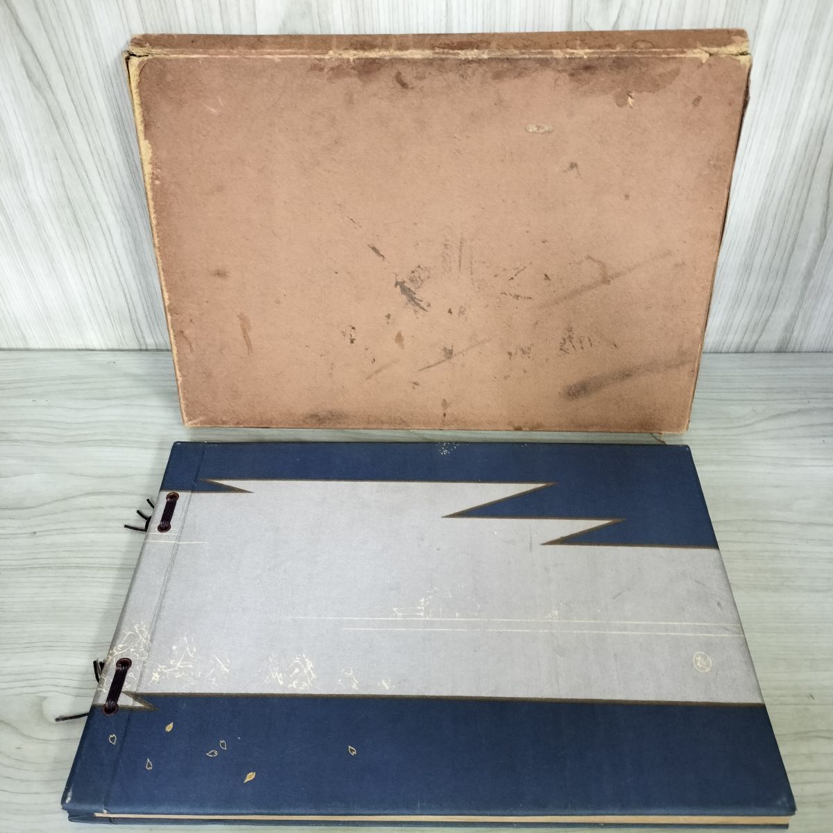 満州事変絵巻 愛新覚羅溥傑閣下題字 謝介石閣下題字 男爵 本庄繁閣下題字 軍人会館出版社 鉛筆書込み有 010012