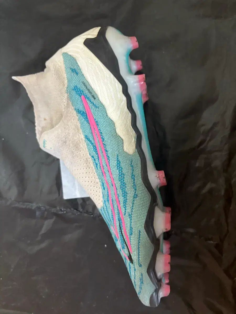 ナイキ FANTOM GX エリート 270