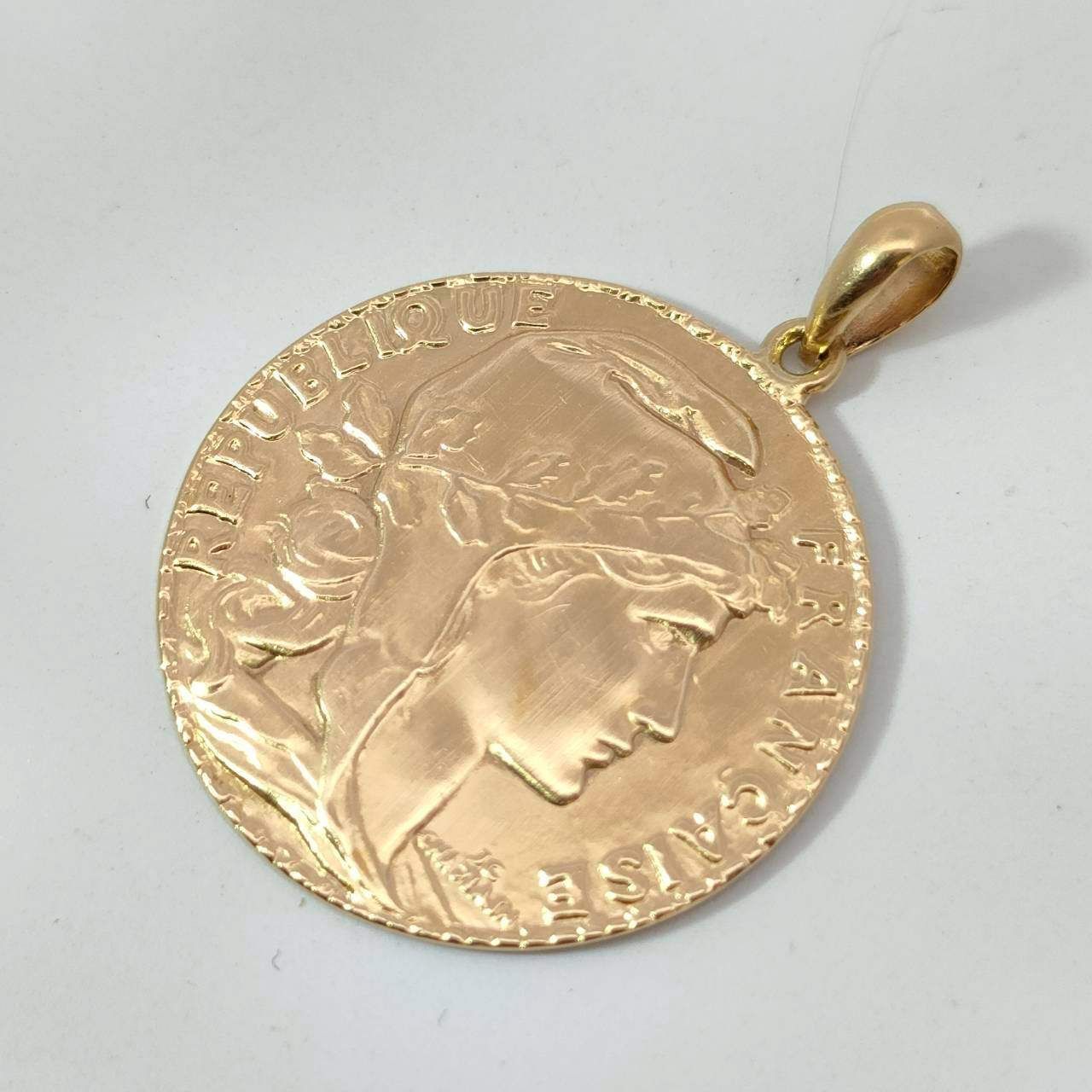 18金 K 18 コインモチーフ デザインネックレストップ 男女兼用 3 05 g D 834