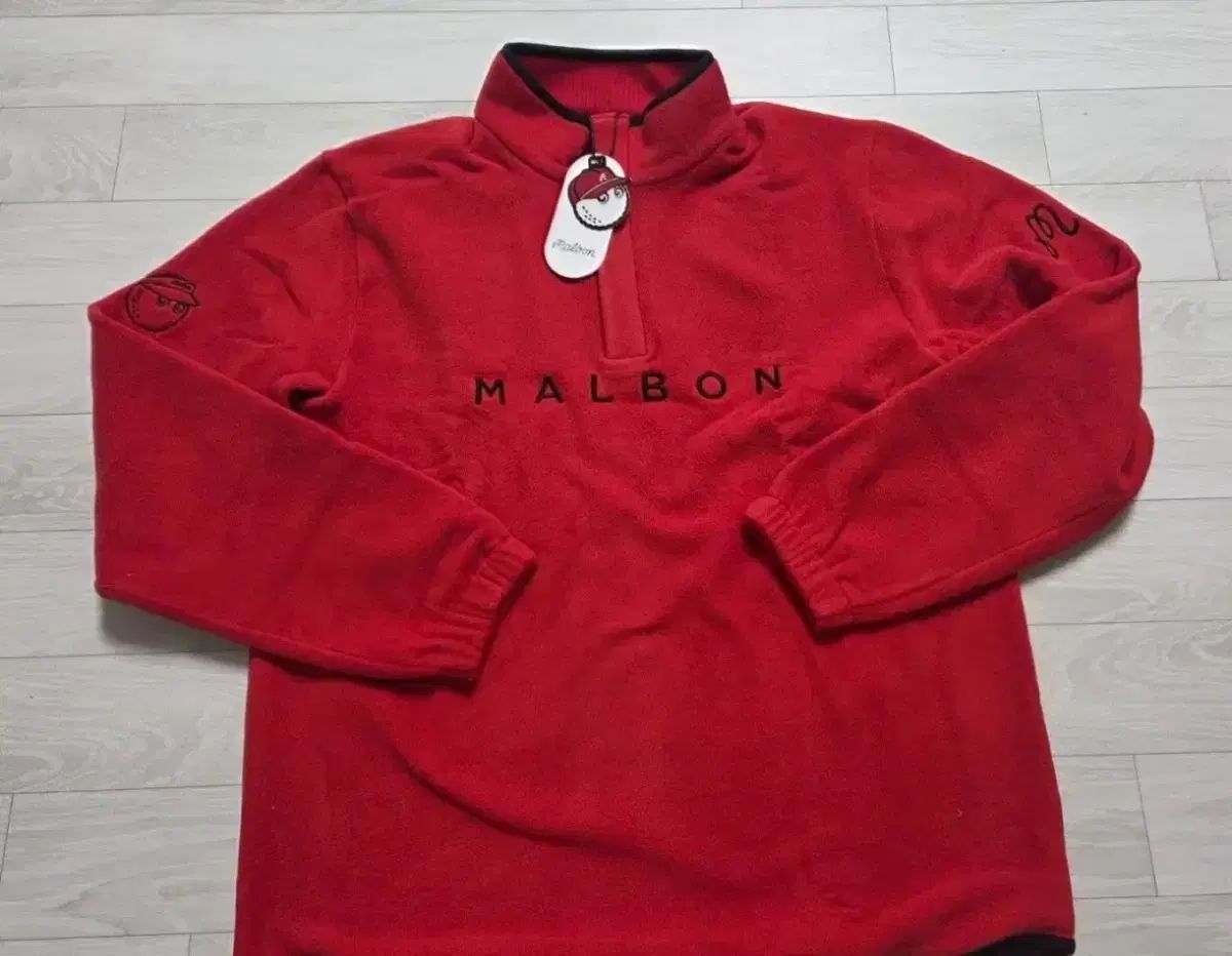 マルボンゴルフ ヴィクトリー ハーフ ジップアップ レッド