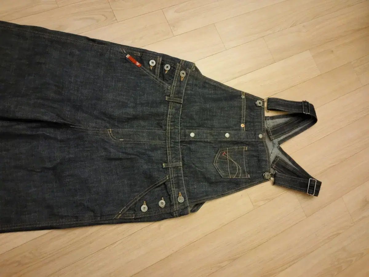 GUESS サスペンダー ズボン