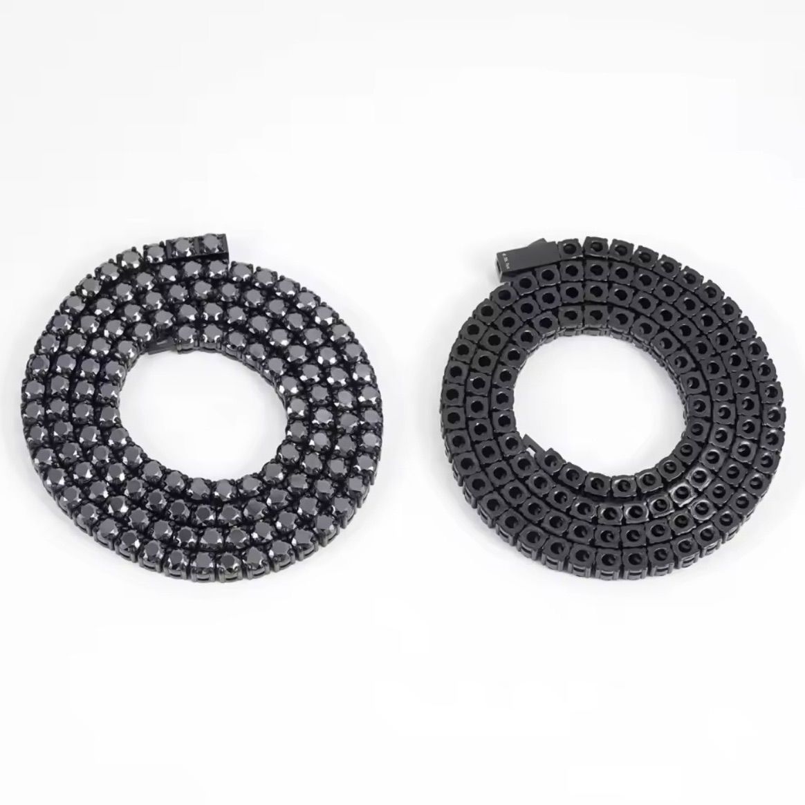 希少な黒の輝き】ブラックモアサナイト テニスチェーンネックレス