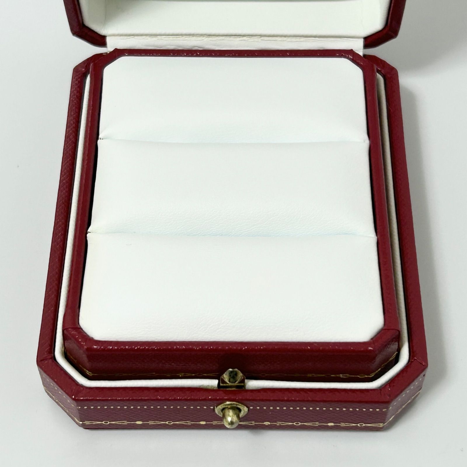 未使用に近い Cartier カルティエ リングケース アクセサリーケース