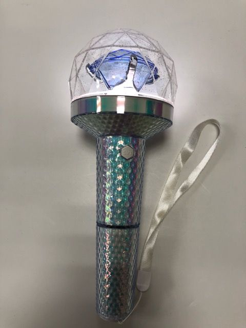 SEVENTEEN 公式ペンライト Ver.2【E1490-008】36 - メルカリ