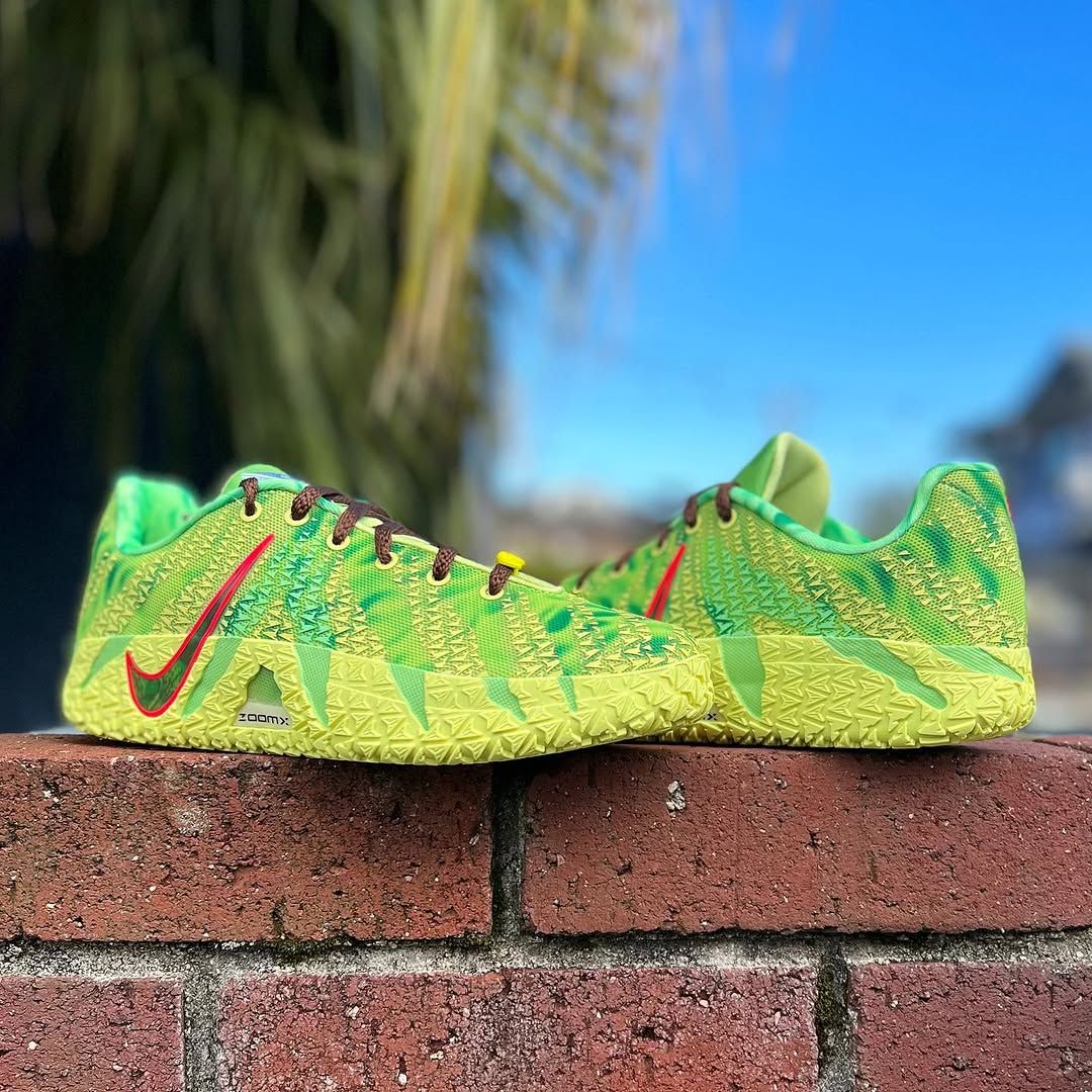 NIKE JA 3 GS SPOOKY SEASON ナイキ ジャ モラント BOY S light lemon twist hemp-bright crimson IM 8683-700