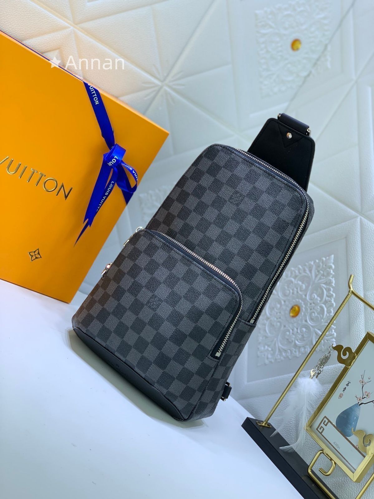 LOUIS VUITTON ルイヴィトン メンズ ボディーバッグ モデル ポルト アヴェニュー スリングバッグ N 41719